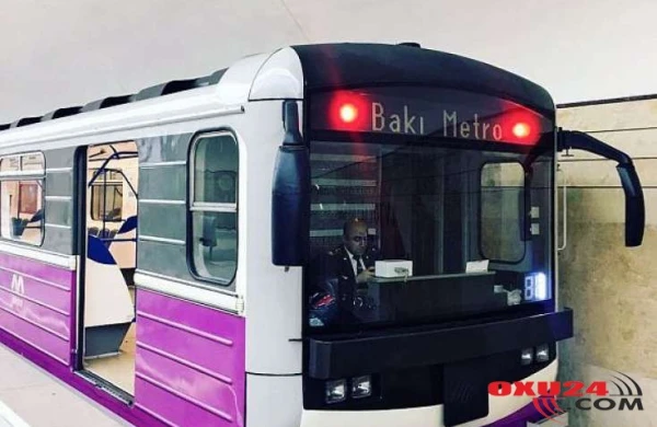Bakı metrosunda DƏHŞƏT: Qadın özünü qatarın altına atdı - FOTO