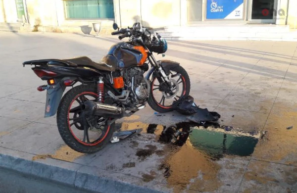 Bakının mərkəzində qız motosikletlə qəza törədib