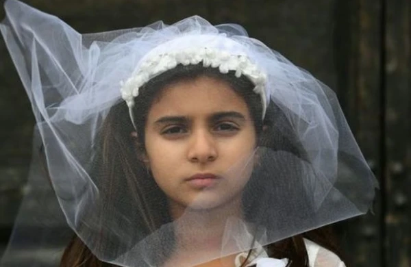 Azərbaycanda hamilə qalan yeniyetmələrlə bağlı şok faktlar - Papaq atdıq, yıxılmadı