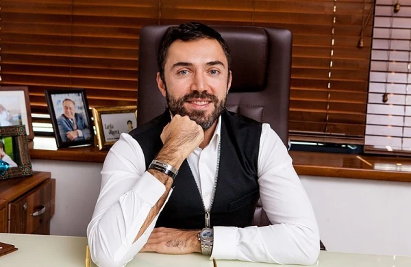 “Cahid Şahbazov yalan vəd verib, məni əməliyyata saldı” - Şikayət