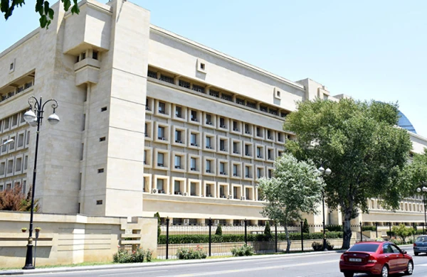 Azərbaycanda jurnalist dövlətə xəyanət ittihamı ilə həbs edilib