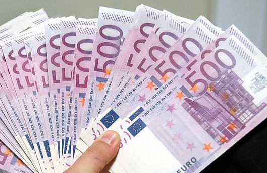 Məmmədəmin Rəsulzadənin fotosu avronun üzərinə basıldı - FOTO