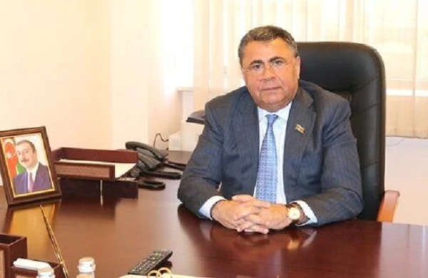 "Gecə klublarına gedib, pis işlərlə məşğul olmurlar ..." - Deputat pirlərə gedənləri müdafiə etdi