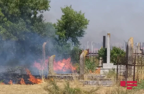 Ermənilər Ağdamı yandırdı: yanğın təmas xəttinə çatdı