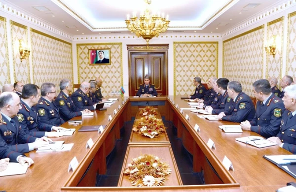 "İnsanların hüquqları qorunmalıdır "- Vilayət Eyvazov rəhbər işçiləri toplayıb XƏBƏRDARLIQ ETDİ