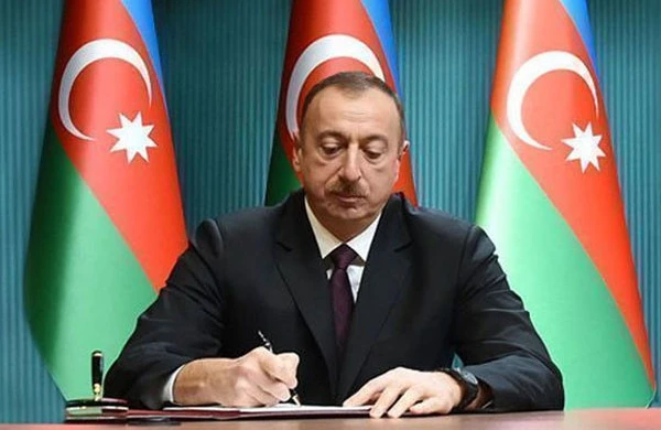 Prezident ona general rütbəsi verdi