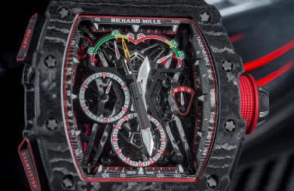 Azərbaycanlı gəncin milyonluq saatını ƏRƏBLƏR OĞURLAYIB VƏ... - Polis HƏR ŞEYİ AÇDI