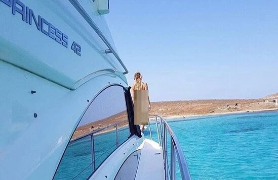 Azərbaycanda növbəti biabırçılıq: Yaxtada lüt videosu yayılan qızlar kişilərlə...