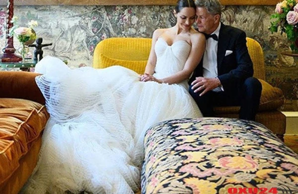 69 yaşlı müğənni beşinci dəfə evləndi - FOTO