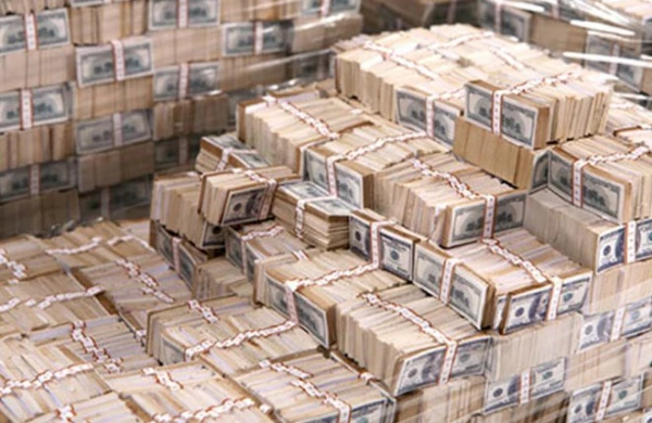 Azərbaycandan 80 milyard pul çıxarılıb – Sensasion iddia