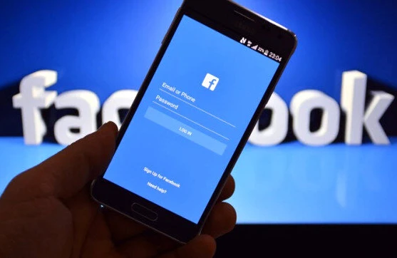 "Facebook"u təcili telefonlardan silin - HƏYATINIZ TƏHLÜKƏDƏDİR