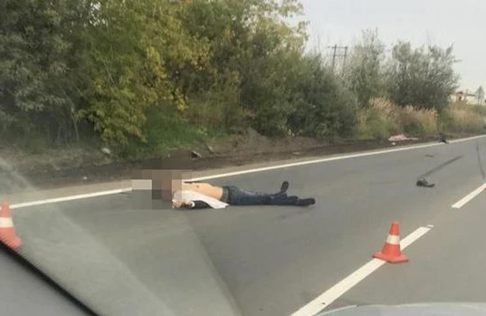 Deputatın oğlu 200 km/s sürətlə sürdüyü maşınla ər-arvadı öldürdü