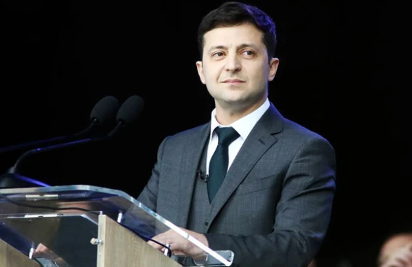 Zelenski 22 məmuru işdən çıxardı