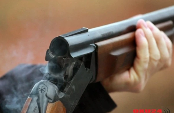 Azərbaycanda silahlı insident – Evinə gələn qonaqları güllələdi