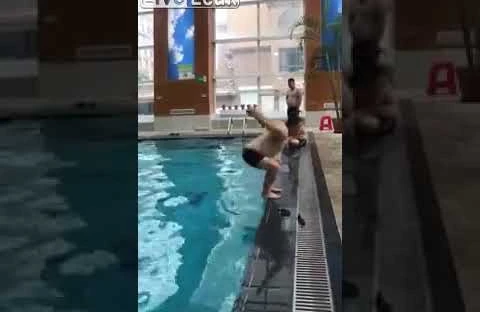 Hovuzda faciə: salyut vurmaq istəyərkən beyni dağıldı