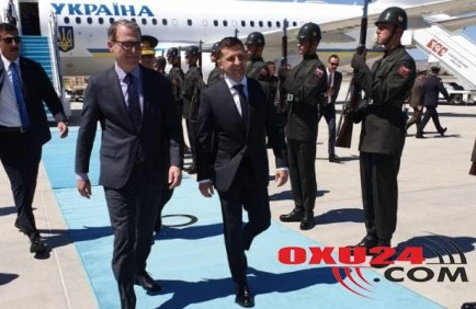 Zelenski ilk dəfə Türkiyədə rəsmi səfərdədir - Foto