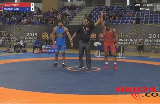 Güləşçimiz erməni dünya çempionuna qalib gəlib, finala çıxdı