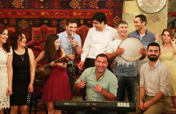 “Qafqazinfo” 9 yaşında!