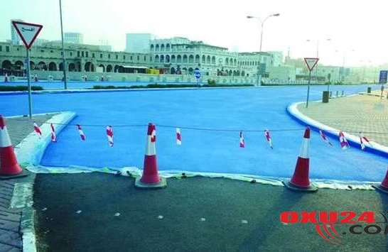 Qətərdə asfaltı mavi rəngə boyamağa başlayıblar