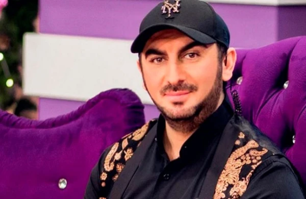 Şok görüntü: Tolik müğənnini hovuza atdı