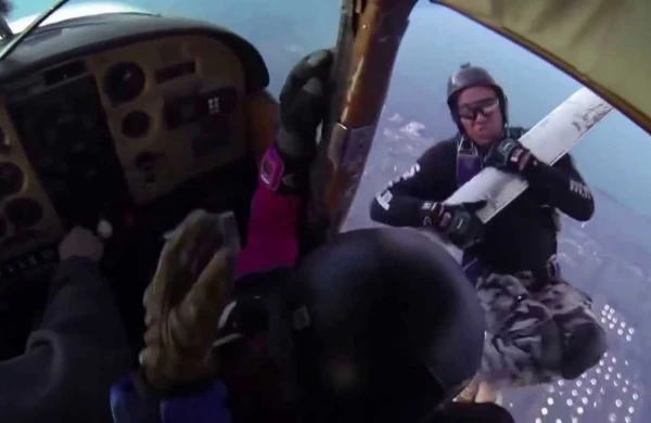 Qəzaya uğrayan təyyarə pilotlarının son sözləri: Qara qutulardakı SƏSLƏR