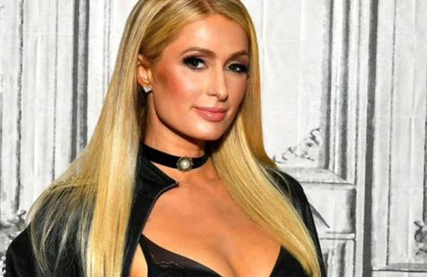 Aktrisa atası ilə sevgilisini yataqda tutub: "Qızım onu sən də sevirsən, mən də" - FOTOlar