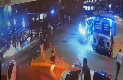 "Sevgilimə nə üçün baxdın" deyərək 2 nəfəri güllələdi — HADİSƏNİN ANBAAN VİDEOSU