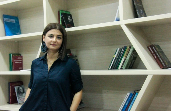 Aysel Əlizadə: "Bir də ayıldıq ki, ata qızını zorlayır" - FOTO