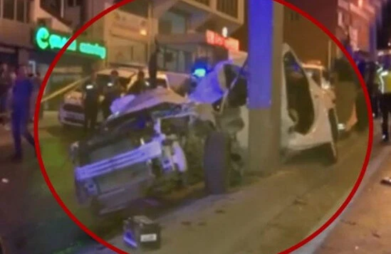 Dəhşətli qəza: avtomobil parçalandı, sürücü isə havada "uçdu"