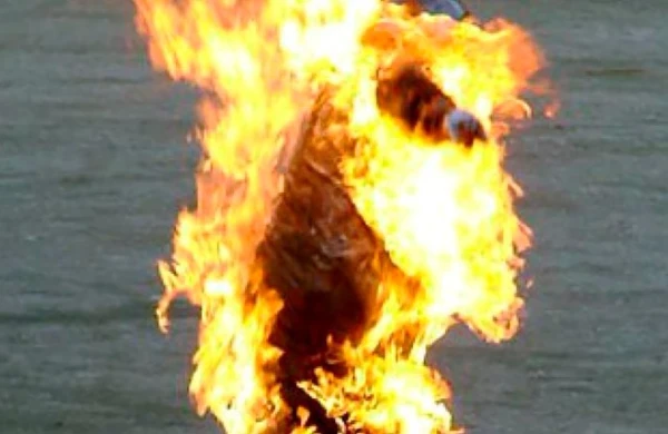Kişi qadın tanışını diri-diri yandırdı - BAKIDA DƏHŞƏTLİ CİNAYƏT