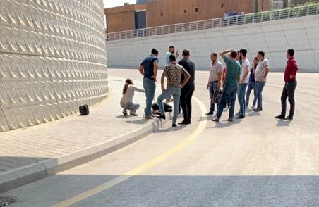 SON DƏQİQƏ: “Koroğlu”da intihar – 15 yaşlı gənc özünü körpüdən atdı / FOTO