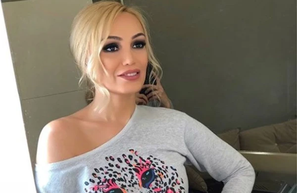 Nura Suri jurnalistin sualına : “Mətbuat xidmətimə zəng edin...", dedi