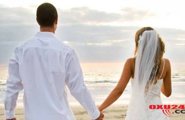 Rusiya vətəndaşı ilə evlənənlərə şad xəbər - Putin qanunu imzaladı