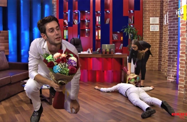 Gəncədə ŞOK OLAY: Ərli qadını evindən qaçırdılar - FOTO