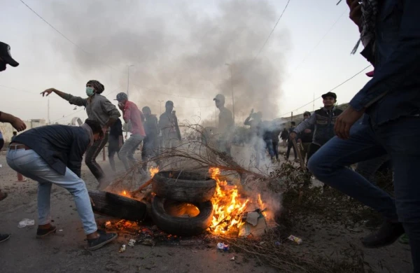 Polis gülləni gəncin ürəyinə vurdu -İraqdan dəhşətli görüntülər