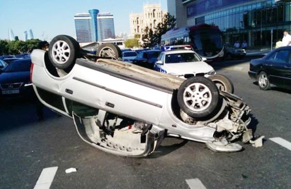 Bakıda ağır yol qəzası baş verib, 11 nəfər xəsarət alıb