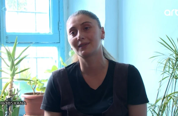 Oğurluğa görə həbs edilən 3 uşaq anasından ürəkdağlayan VİDEO: Uşaqlarım hələ də bilmir...