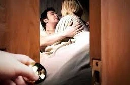 Arvadı 2 kişi ilə sevişdi, gizlicə otağa girdi, sonra... - Şamaxıda ərdən insanı ŞOKA SALACAQ ƏMƏL