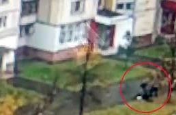 ŞOK görüntü: Azərbaycanlı iş adamı yolun ortasında belə baltalandı