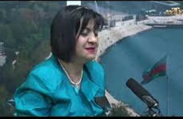 Azərbaycanda verilişdə biabırçılıq: Sizə daldan vurublarmı?