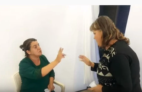 Xoşqədəmin verlişində şok anlar : Gəlinlə baldız qırğına çıxdı