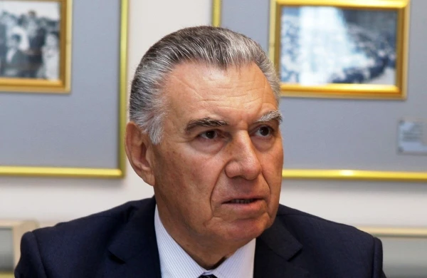 Əli Həsənova vəzifə verildi