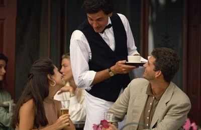 Vergi ödəməyən ofisiant toya buraxılmayacaq