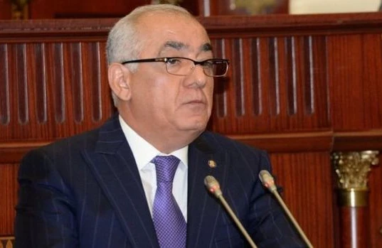 Yeni Baş nazir bu şəxslərə yüksək vəzifə verdi