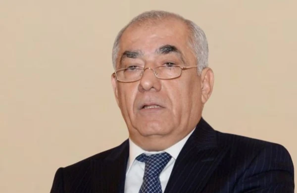 Əli Əsədov onları da işdən çıxardı