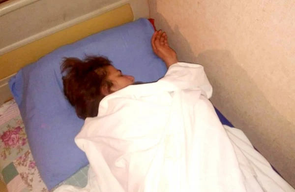 “Bacım dedi ki, sənin ərin daha mənim ərimdir” - Azərbaycanda bacısı tərəfindən döyülən qadın - VİDEO