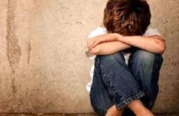 BAKIDA DƏHŞƏT - 4 nəfər azyaşlını zorladı - TƏFƏRRÜAT