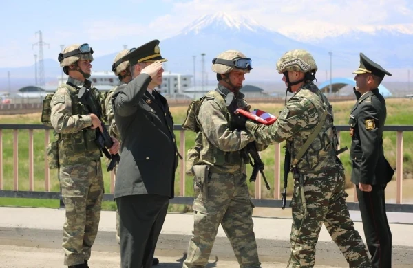 Nazirdən hərbi qulluqçuların pul təminatı ilə bağlı - QƏRAR