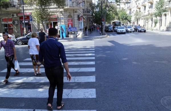 Yol polisindən piyadalara müraciət: Cinayət məsuliyyətinə cəlb olunacaqlar