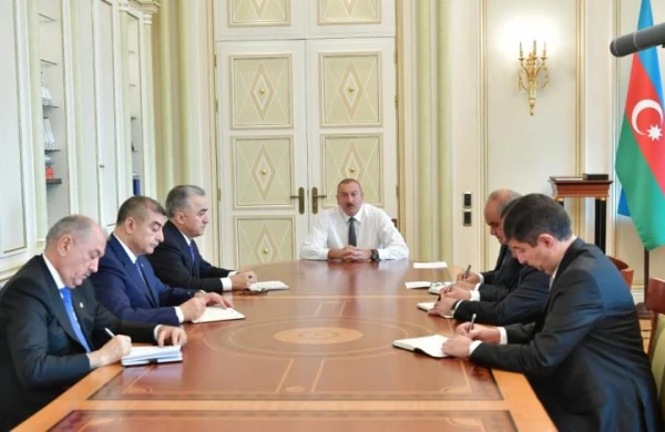 Prezident vətəndaşlara müraciət etdi: "Görsəniz ki, rəhbər şəxslər əyri yola gedir, mütləq məlumat verin"